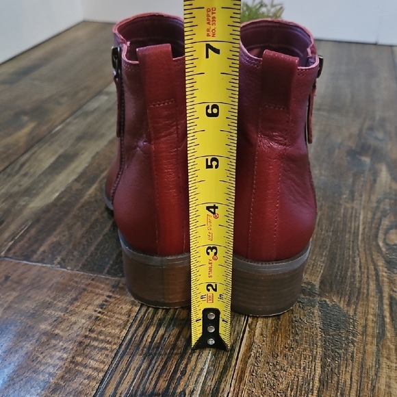Copper Key Women's Crimson Red Leather Ankle Booties‎ (Made In Brazil) Size 7 - Picture 4 of 12